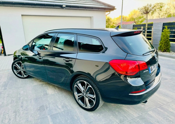 Opel Astra cena 27900 przebieg: 189000, rok produkcji 2013 z Wąsosz małe 742